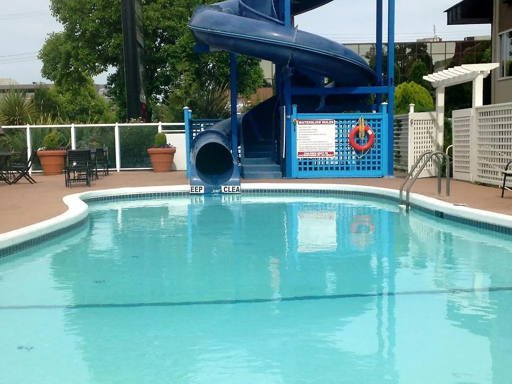 Tally Ho Hotel Victoria